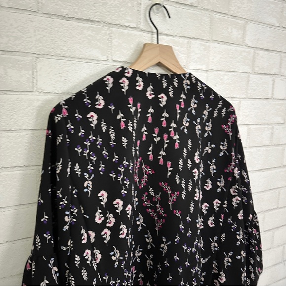 LANE BRYANT Black Flowered Open Bell Sleeve Blazer - Picture 8 of 9